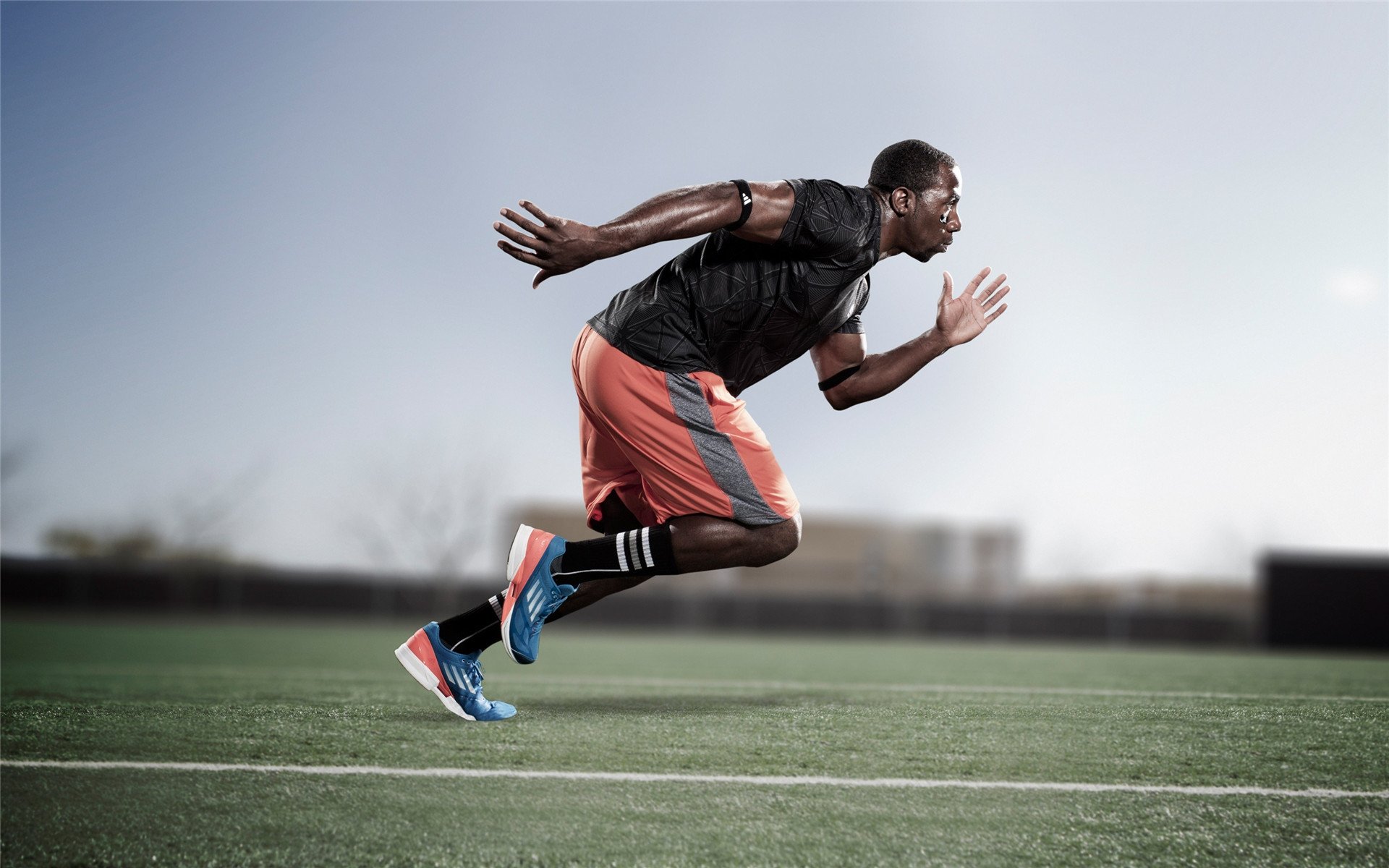 德国媒体:伊朗踢出了“波斯艺术”足球,伊朗波兰球